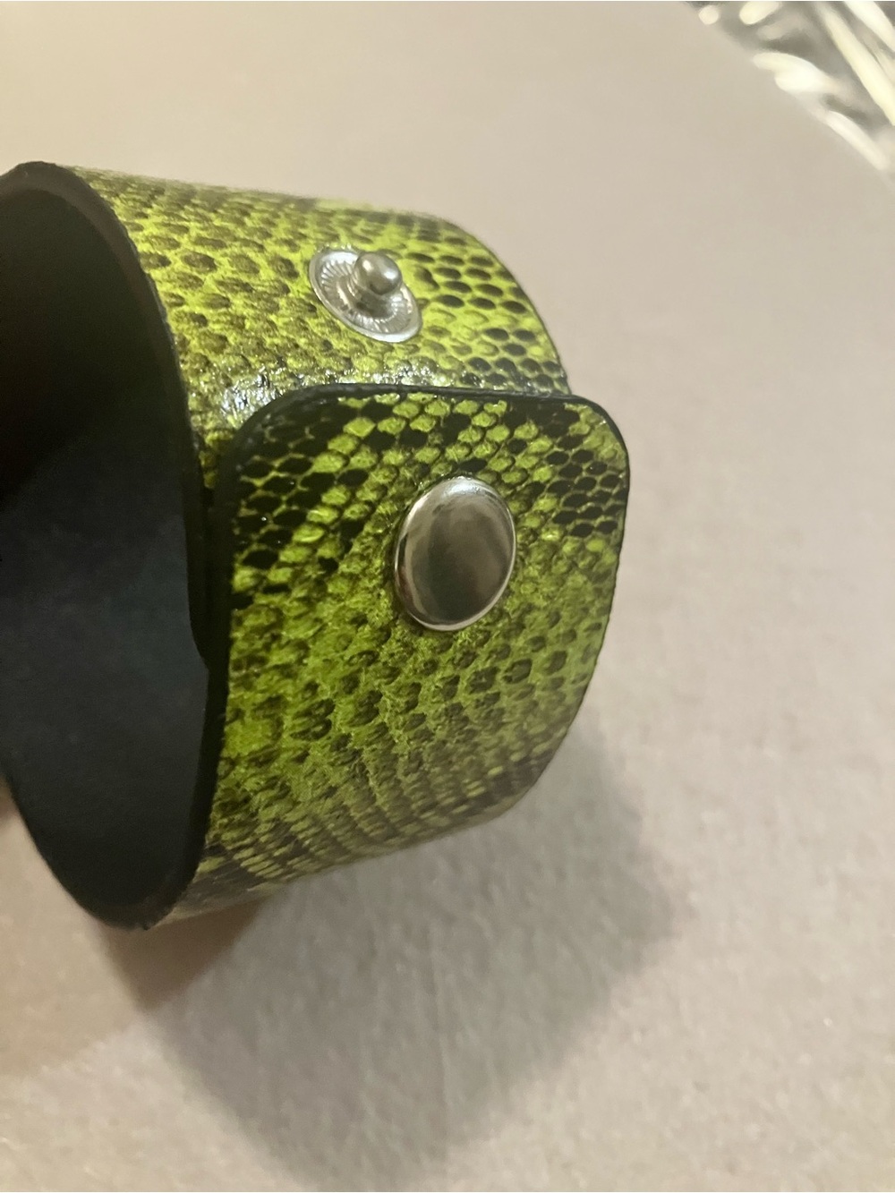 Python print green snap bracelet - Picture 3 of 6